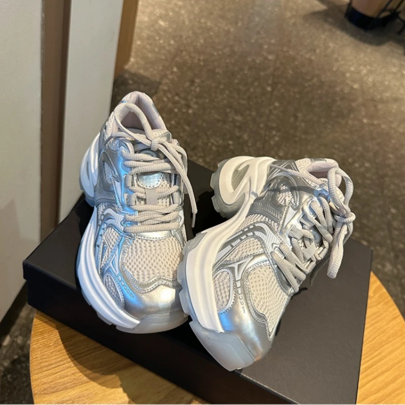 Große Herbstmode, atmungsaktiv, leicht, lässig, bequem, Damenschuhe, vielseitige Damen-Sportschuhe mit flachem Boden