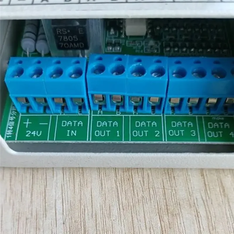 

AC56-NMEA0183 Буфер NMEA SY-1-4 NMEA 1 вход, 4 выхода Морской последовательный линейный разветвитель Изолирующий буфер для цепных систем 24 В