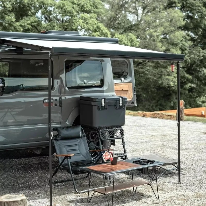 Outdoor off-road camping with waterproof off-road vehicle truck side awning