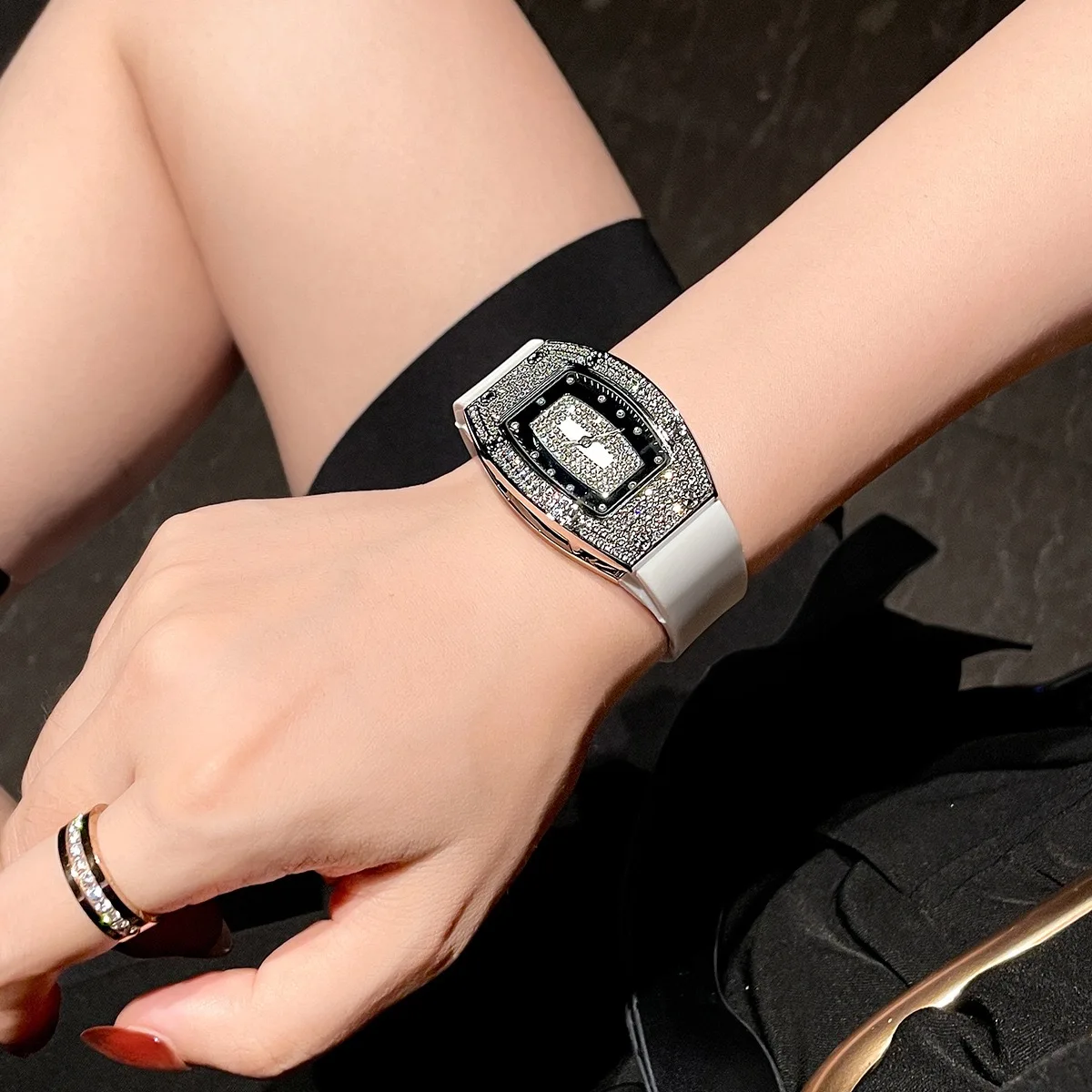 New Fashion Women Crystal Tonneau Watches For Woman Silicone Jelly Quartz Watch Students Gifts Reloj Mujer Ladies Wrist Watches image 5
