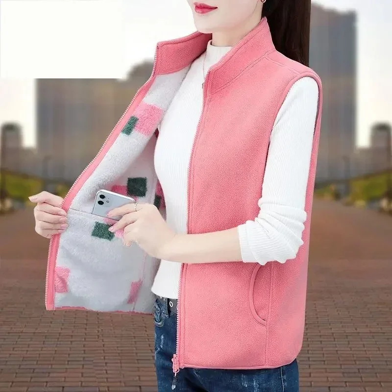 

Women's Fleece Vest Jacket Velvet Warm Sleeveless Vest Short Coats Casual Female Tops Waistcoat Women Outerwear XQ695