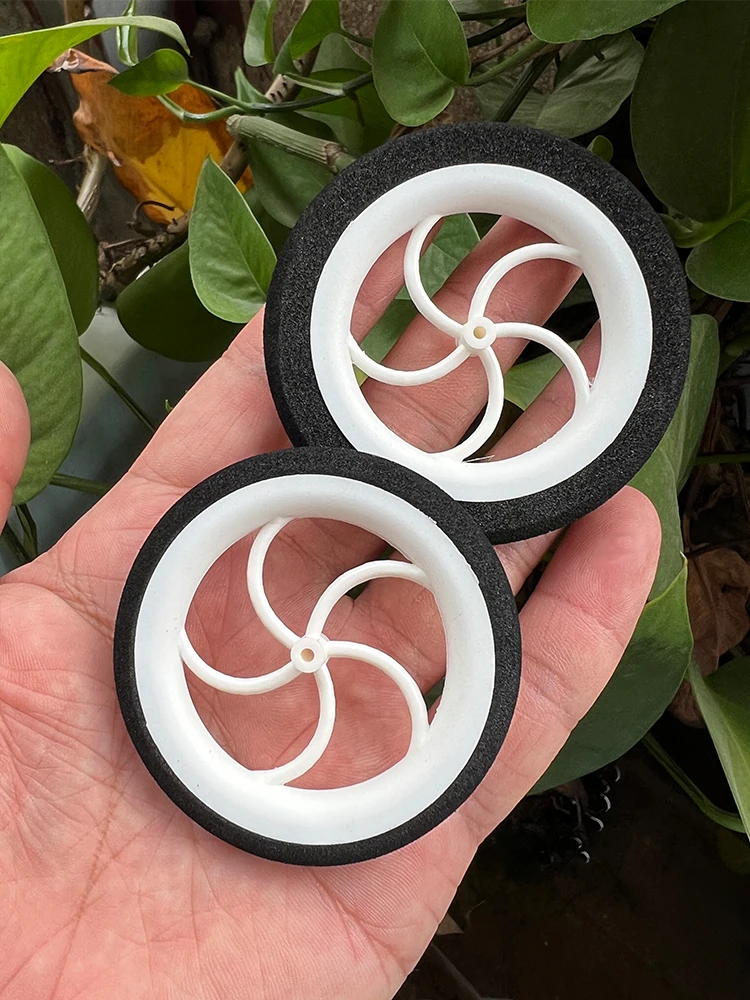 2pcs High Quality RC Airplane Wheels Lightwight Sponge Tire D66.5×Φ2×H8mm D60×Φ2×H8mm EVA Landing Gear Wheel for DIY FPV Plane
