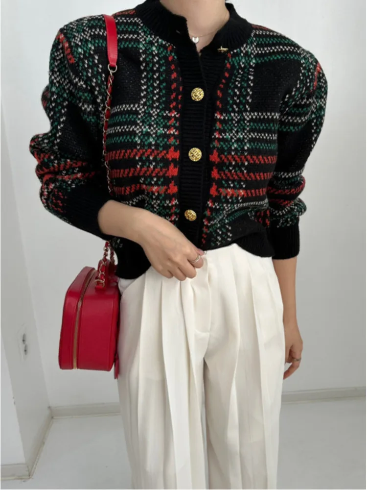 Korean Chic Retro Contrasting Plaid Sweater Jacket For Women Autumn And Winter Unique Ins Long Sleeved Fashionable Knitwear Coat