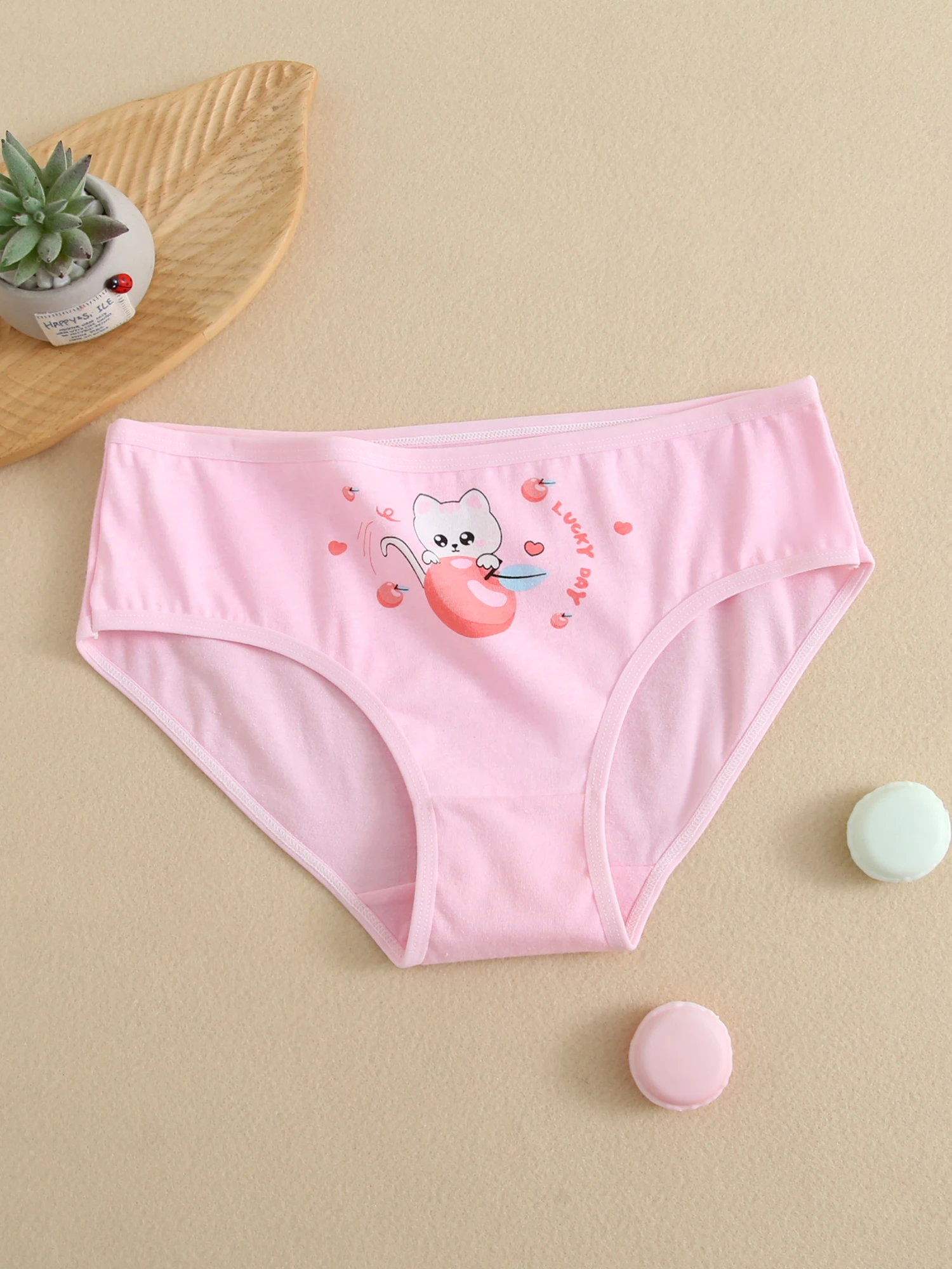 Girls' Underwear Set with 4 Pieces, Cute Fruit Cat Pattern Design, Soft Cotton Panties for Kids