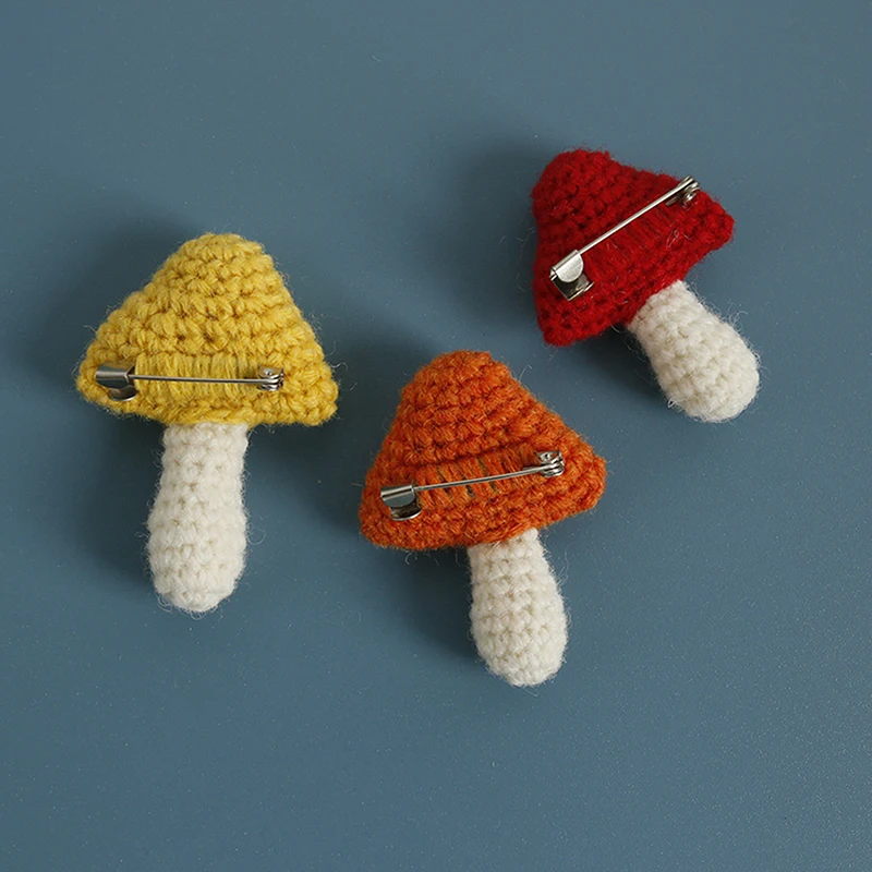 1Pc Botanical Badge Cartoon Knitted Mushroom Brooch Three-Dimensional Mushroom Pin Creative Jewelry Gift