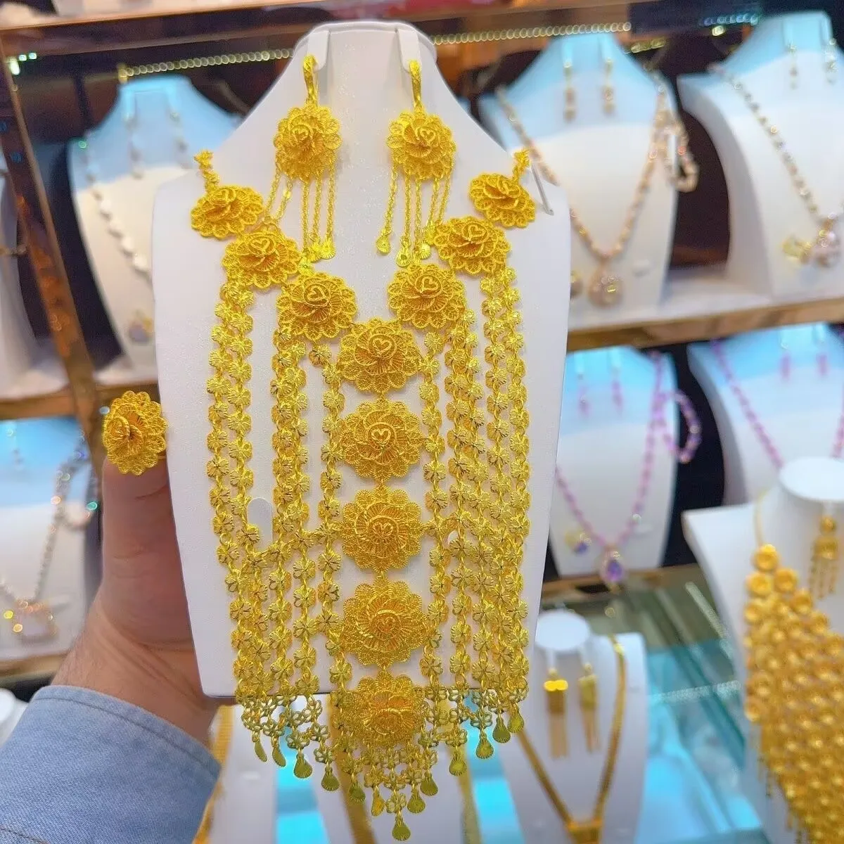 

Latest Nigeria Europe Dubai 24K Gold Plated Necklace Earrings Ring Wedding Party Gift Jewelry Set for Lovers YY10646