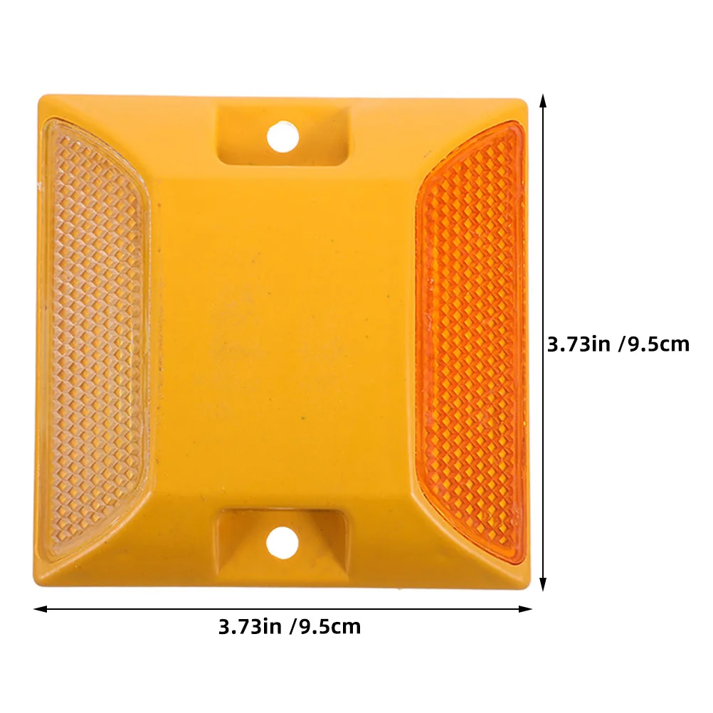 Reflective Pavement Markers Road Studs for Driveway Highway Construction Site Highly Visible in Dark Weather Resistant