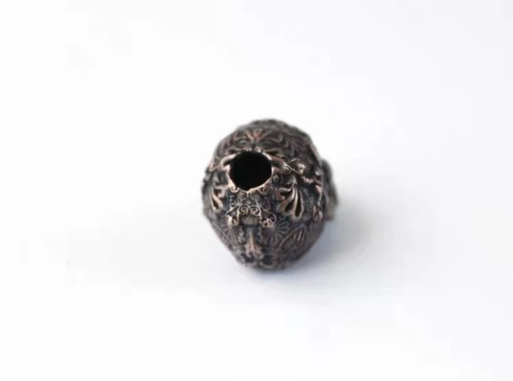 1 pure copper Tang grass patterned skull mask knife bead hanging rope bead umbrella rope pendant keychain DIY pendant