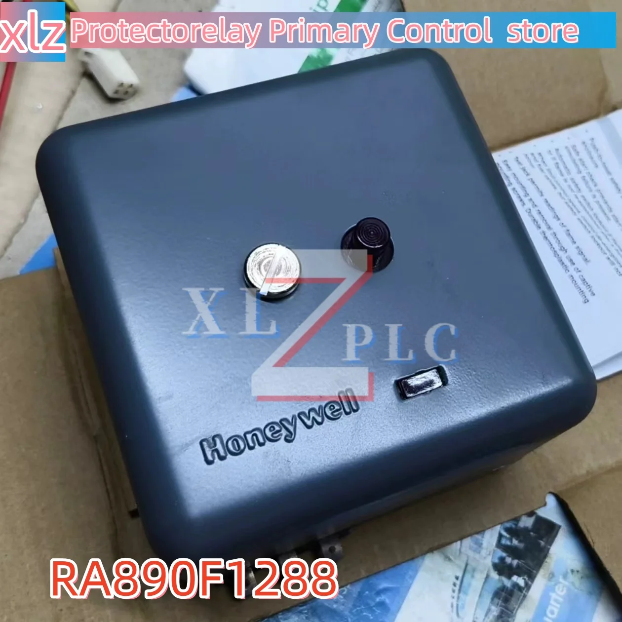 รีเลย์ป้องกันไฟฟ้ากระแสหลัก รุ่นใหม่ มีสินค้าในสต็อก RA890F1288