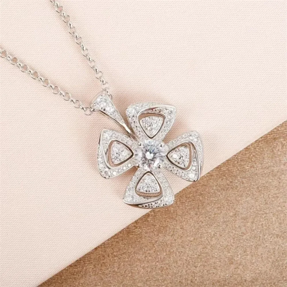 

2025 Новое высококачественное ожерелье на ключице, элегантные украшения для женщин с роскошными ювелирными изделиями