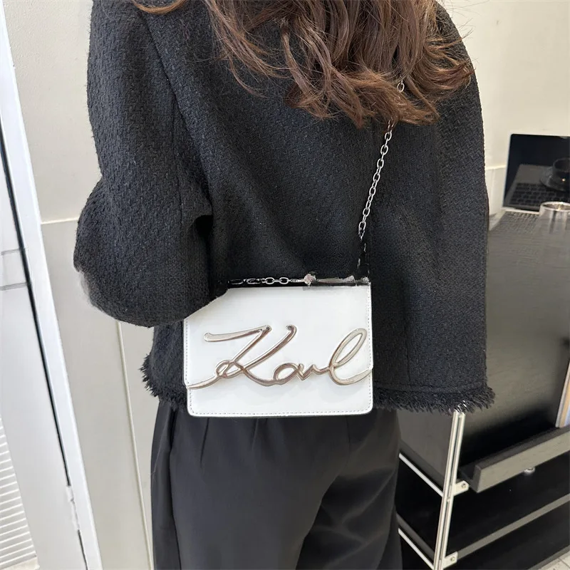 

‌Autumn Jacquard Messenger - Women's Minimalist Shoulder Bag | 8x8cm Compact Size + Removable Charm Hook‌