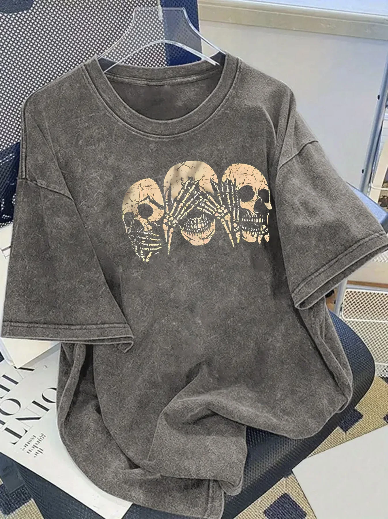 A Men's and Women's Trend Pattern Printed Washed Cotton T-shirt - 230g Thick Cotton, Retro Street Style Round Neck Short Sleeves, Machine Washable, Casual Wear in Spring and Summer, A Loose Version of Women's T-shirt with Personality