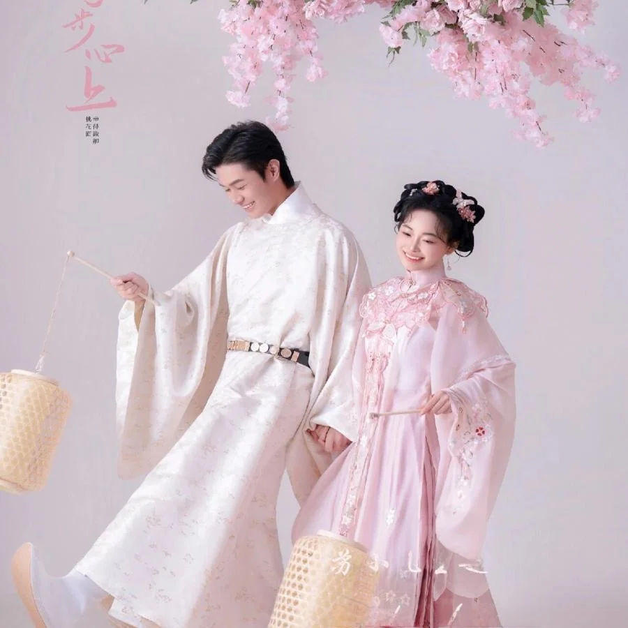 

2024 Hanfu Wedding Dr Couple Photoaphy Pink Ancient Sle Studio Photo oot New Bride Ice Silk Material Traditional Cos...