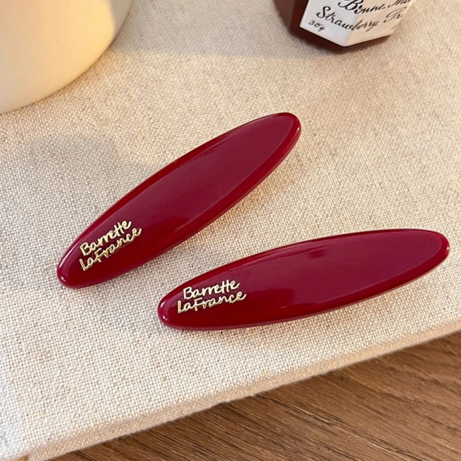 8-teiliges burgunderfarbenes Neujahrs-Haarspangen-Set, glänzende Buchstaben-Haarspangen, festliche rote Haar-Accessoires, elegantes CNY Daily Hair – Detail 9