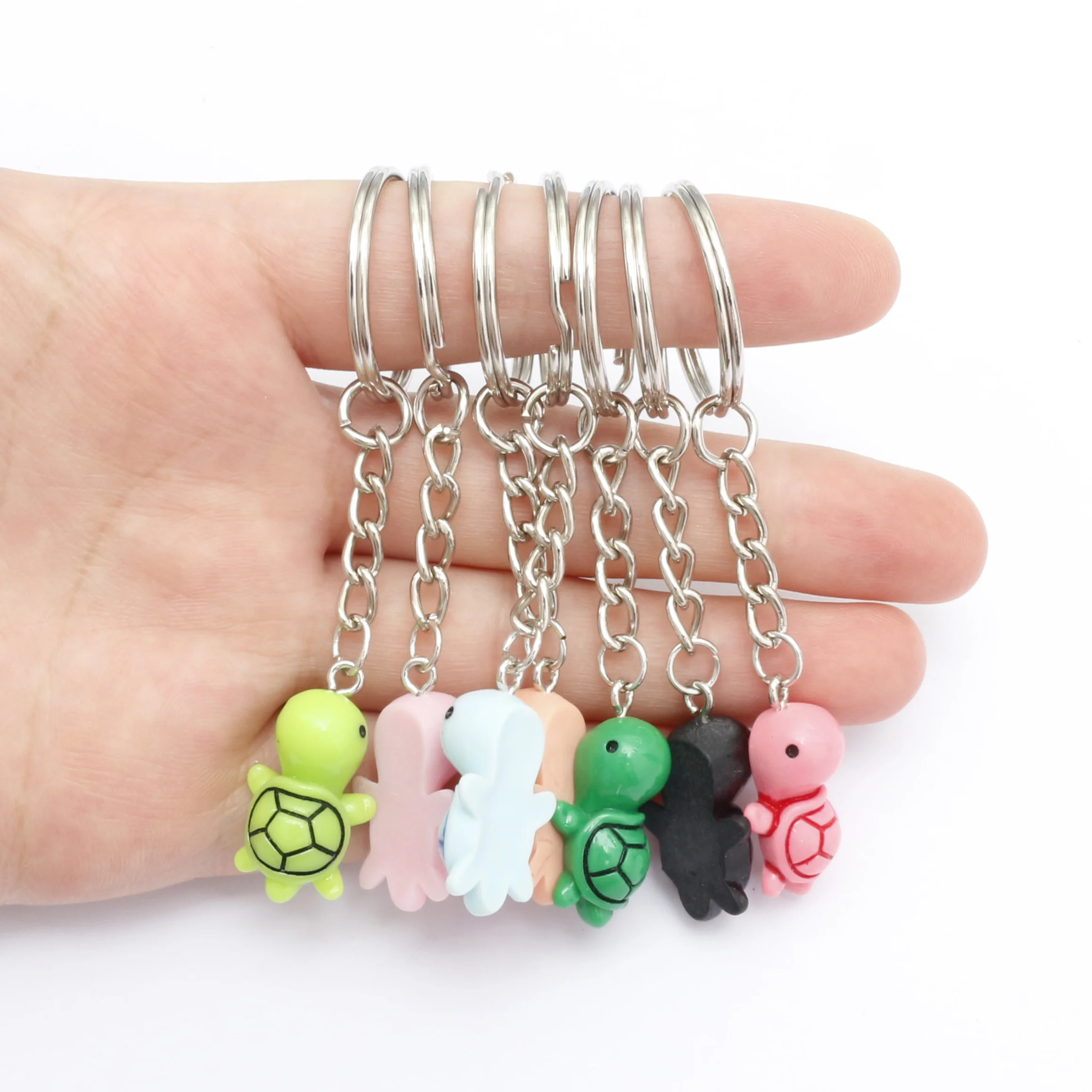 

28Pcs Mini Turtle Keychain Party Turtles Resin Handbag Pendant Sea Turtle Charms for Birthday Prize Party Supplies