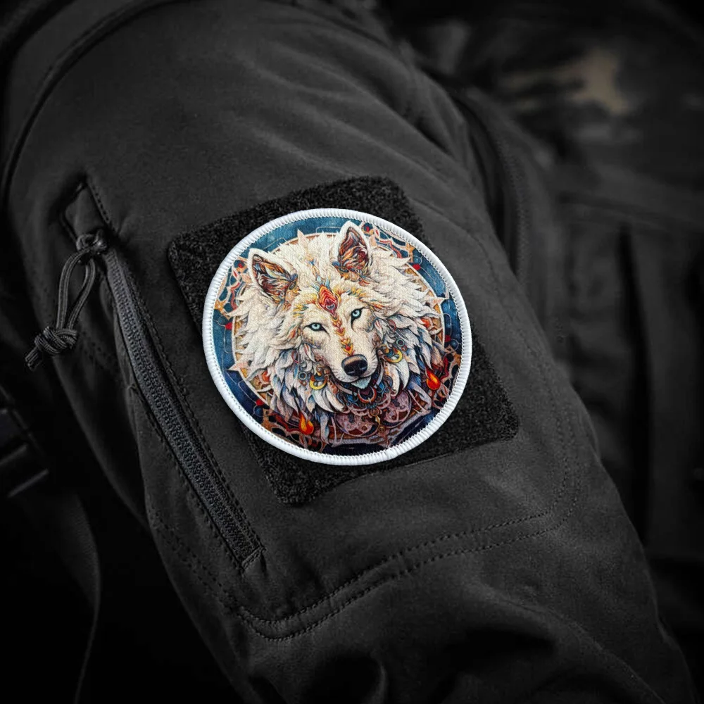 Parche táctico lobo con velcro – Insignia moral para uniforme militar - imagen 3