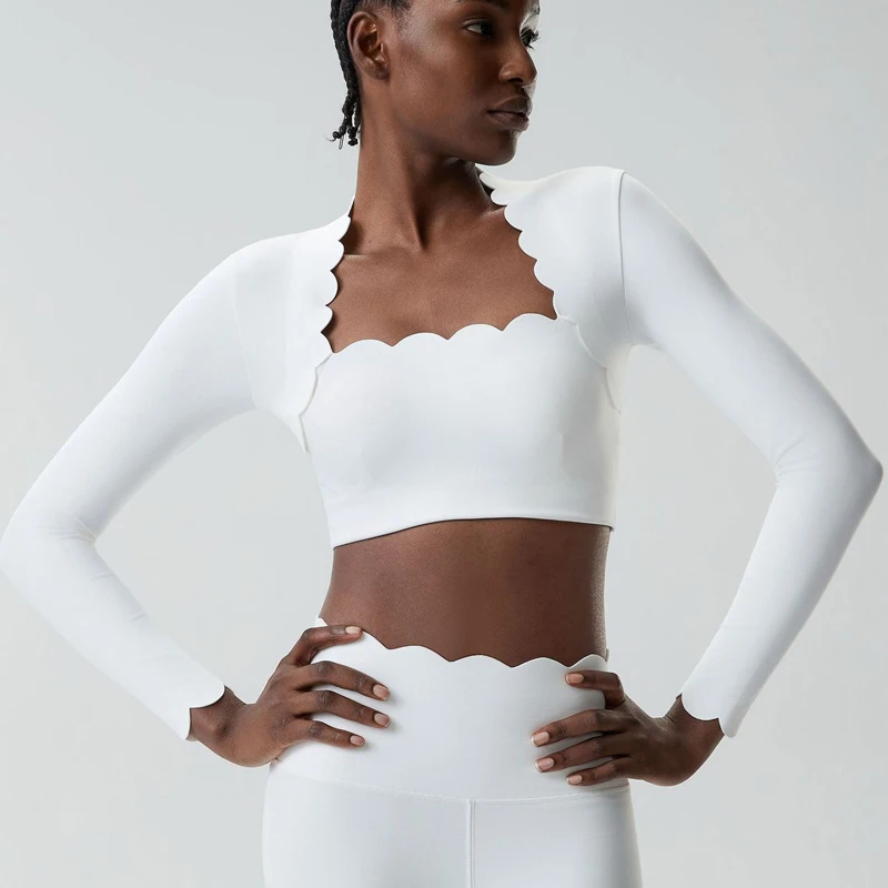 Long Sleeve Yoga Shirt Women Solid Color Slim Fit Gym Crop Top Stretchy Soft Workout Top With Chest Pads Female Sportswear