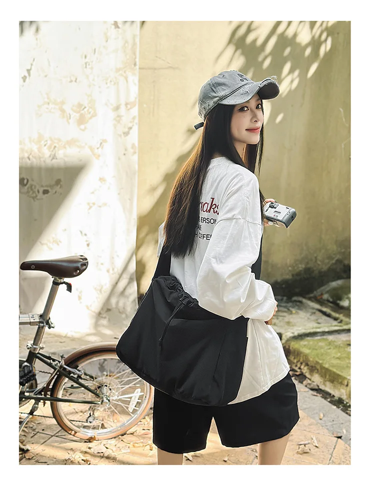 Fashionable Multi-Layer Shoulder Bag for Man,Hand-Held Casual Crossbody Bag, Suitable for Commuting Handbags