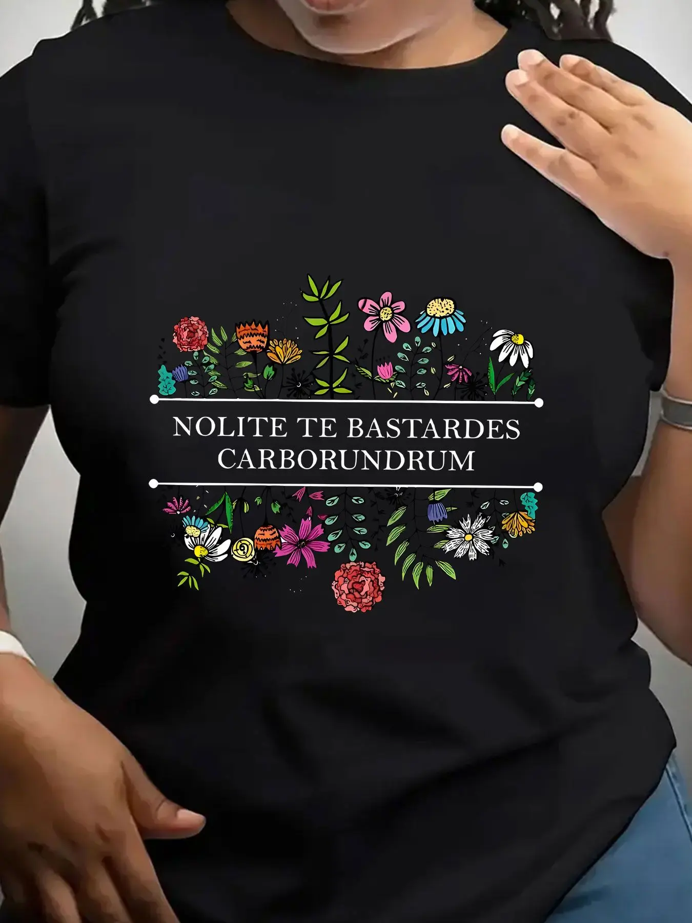 Women's Trendy Crew Neck T-Shirt Floral Band with Latin Phrase Suitable for Casual Sportswear