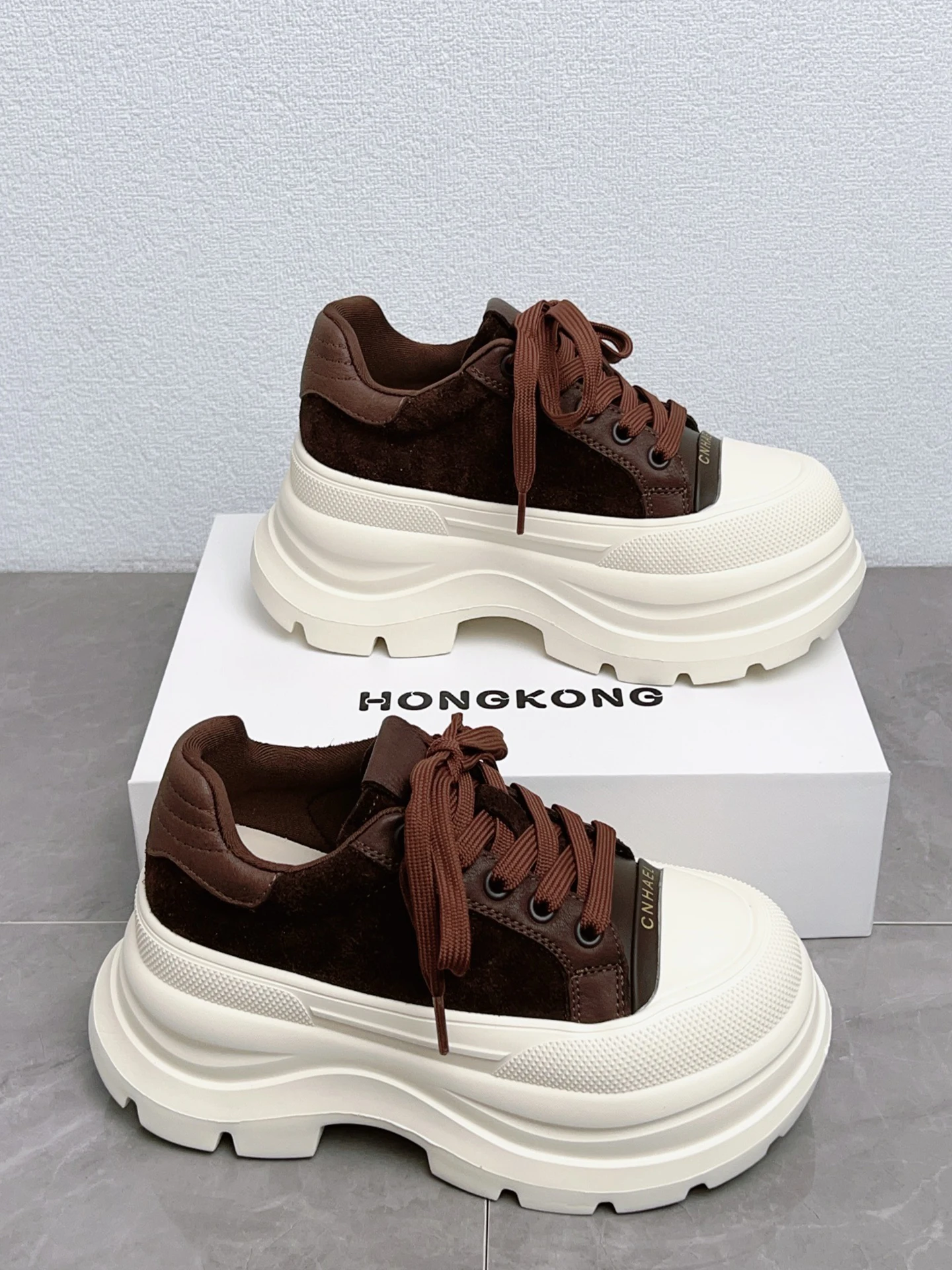 chaussures-decontractees-marron-pour-femmes-en-cuir-rehaussantes-a-enfiler-bout-rond-antiderapantes-semelle-exterieure-en-caoutchouc-legere