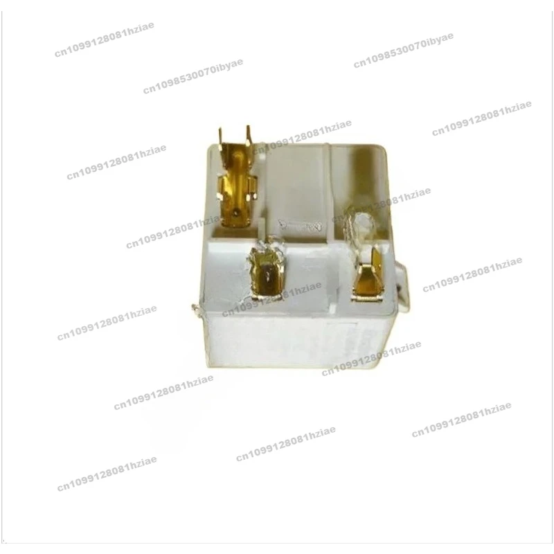 Applicable To Refrigerator Freezer Compressor Starter Relay 35A-400V 1253007 RVA3H3C