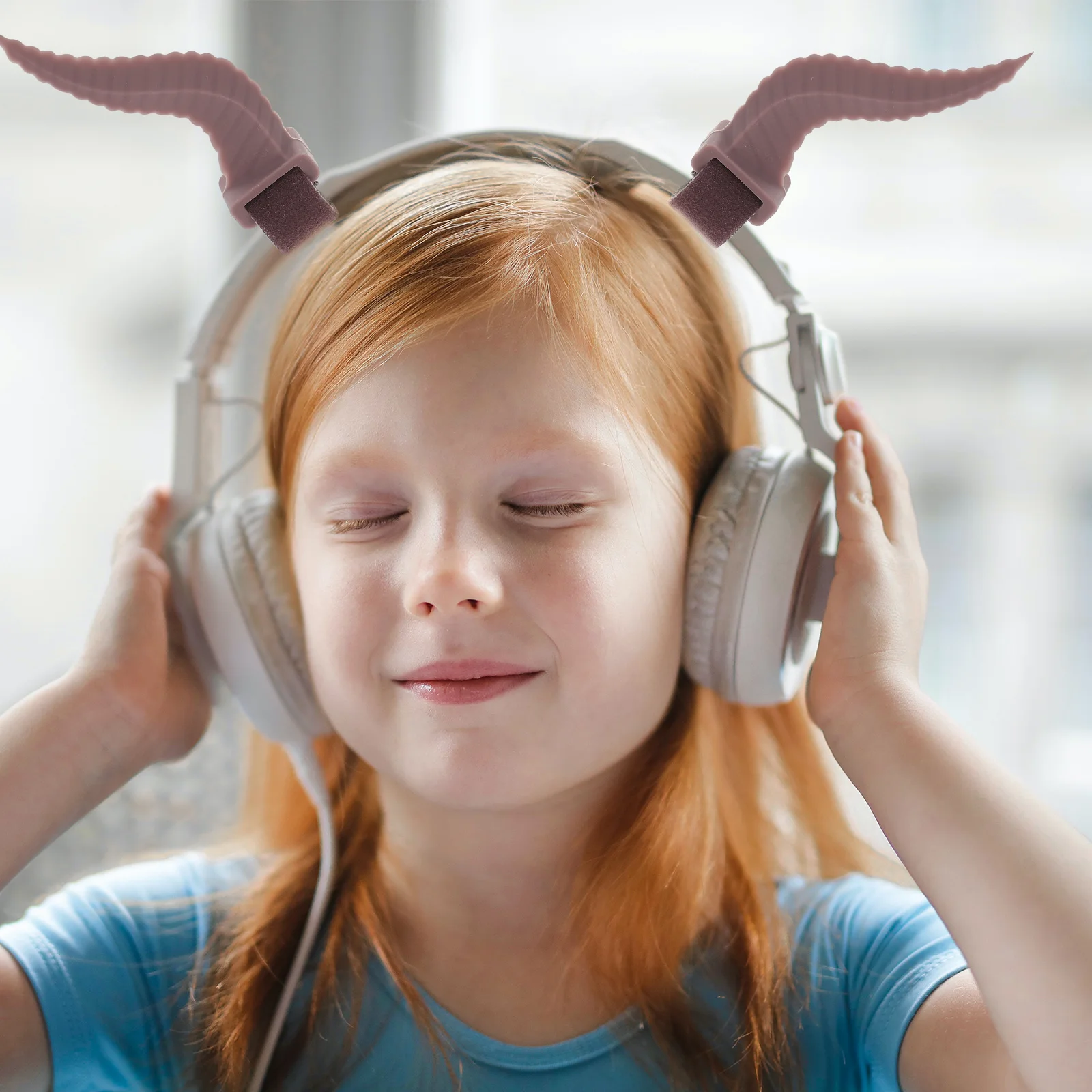 

1Pair Ox Horn Headphone Safe Silicone Halloween Decoration Headset Cosplay Accessories Gaming Party Attachment