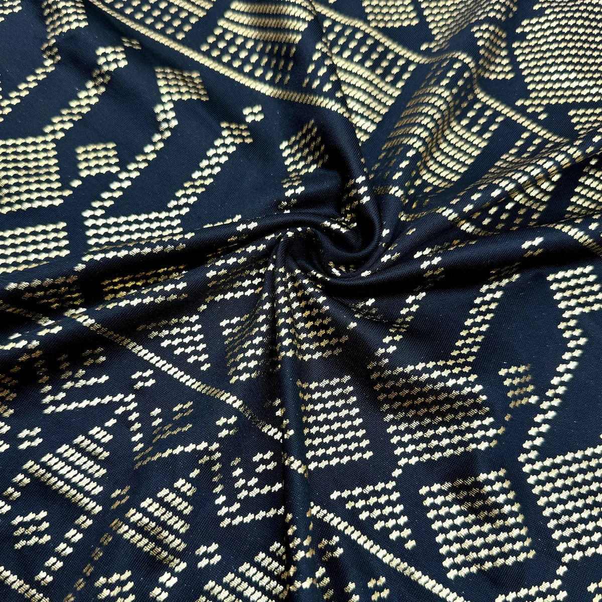 Faionable الذهب Eming السيدات وشاح زر الرجعية تنوعا Sli مادة الحرير موسم الصيف الصينية المنشأ Accory #4