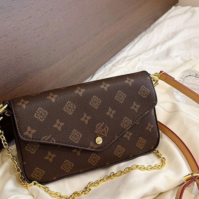 Image of Elegante Vintage-Umhängetasche mit Klappe, Monogramm-Print-Umschlagtasche für Damen, vielseitige Handtasche für Büro, Dating und Ausgehzwecke.