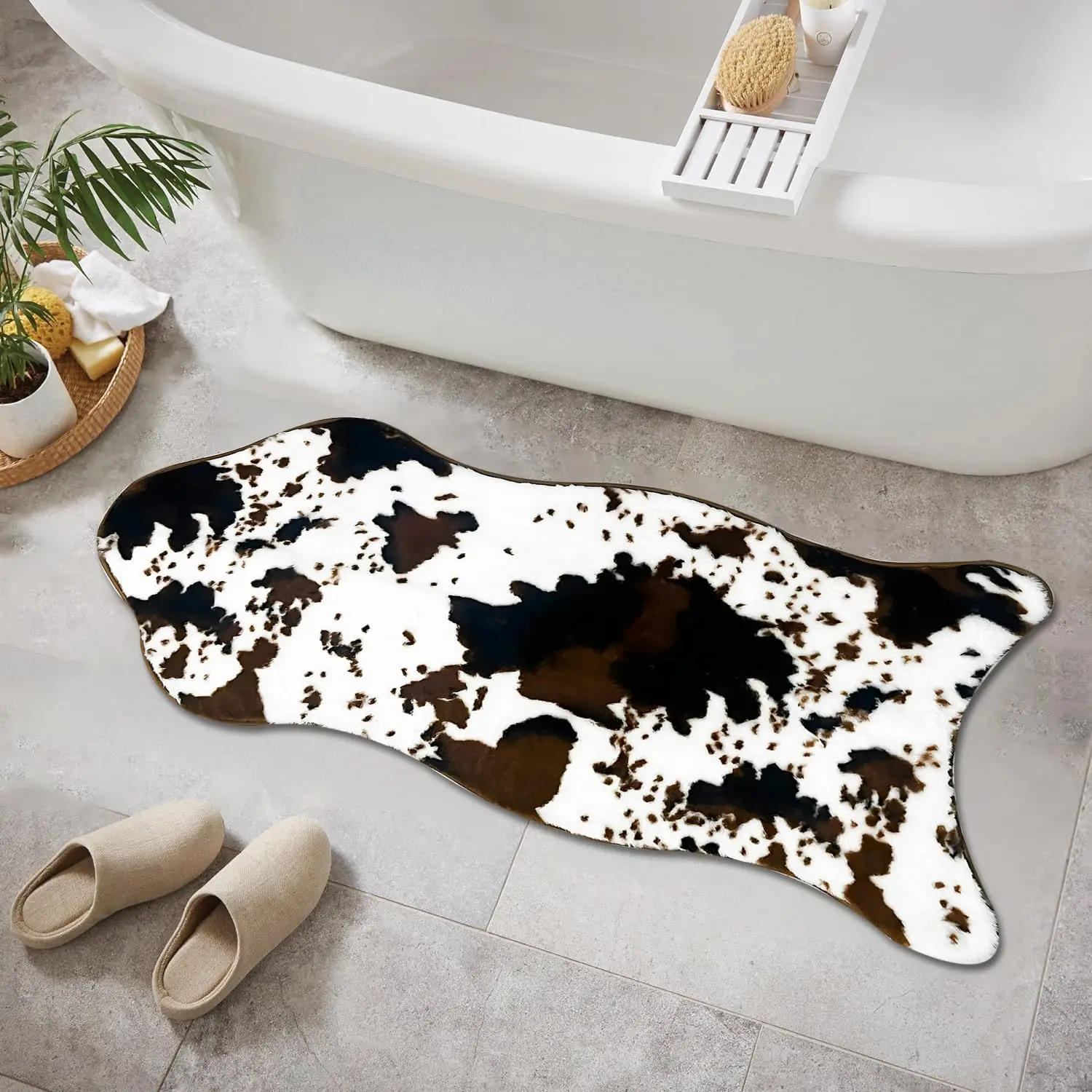 

Cute Cow Bath Mat, Non-Slip Shaggy Faux Fur Water Absorbent Soft Fluffy Washable Rug for Home Decor Living Room