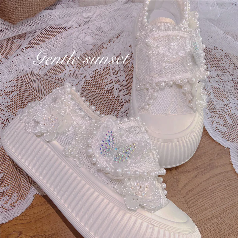 Verão doce respirável aumentando sapatos de tabuleiro feminino renda branca sapatos casuais sola macia senhora casamento moda