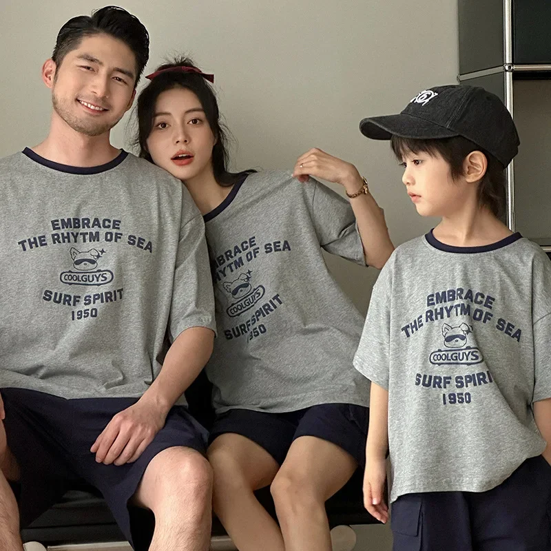 

Gray Short Sleeve T-Shirt Family Matching Set 2025 New Summer Pure Outfit Clothes for Boys Girls Cotton Mom Son Daughter Cartoon