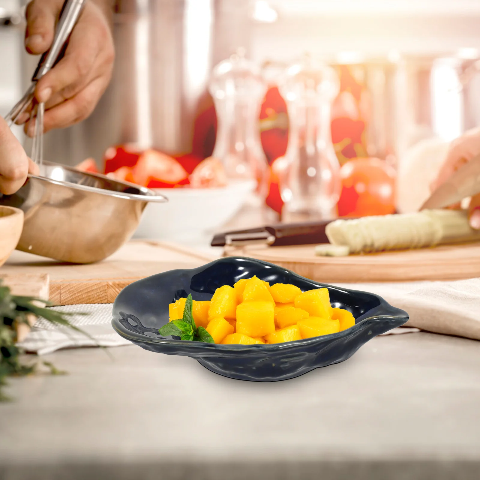 

Porcelain Ceramic Shell Shape Plate for Restaurant Food Serving Fruit Salad Dessert Tray Practical Kitchen Plate