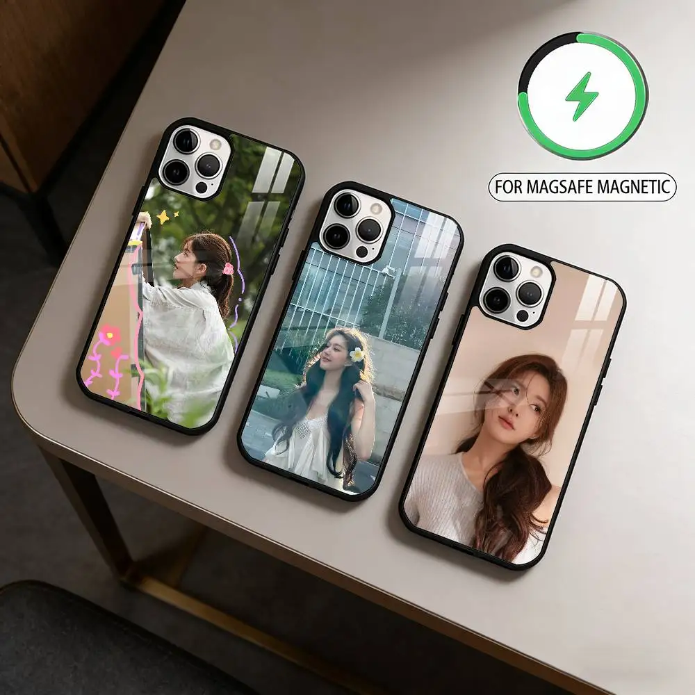 

Chinese actress lusi Rosy Zhao Phone Case For iPhone17,16,15,14,13,12,11 Plus,Pro Max Magnetic For Magsafe Wireless Charging