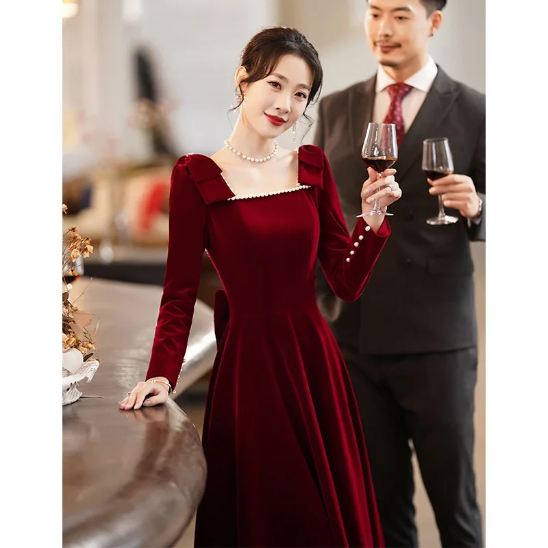 Burgundy Velvet Evening Dress Elegant Beaded Square Collar Engagement Dresses Temperament Bow Long Sleeve Formal Banquet Gown