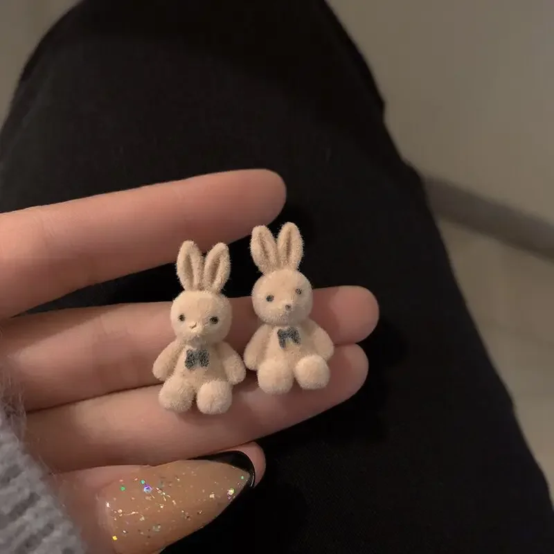 Cute Flocking Plush Bear Rabbit Stud Earrings for Women Trendy Fashion Brown Animal Bear Earring Jewelry Accessories Party Gifts