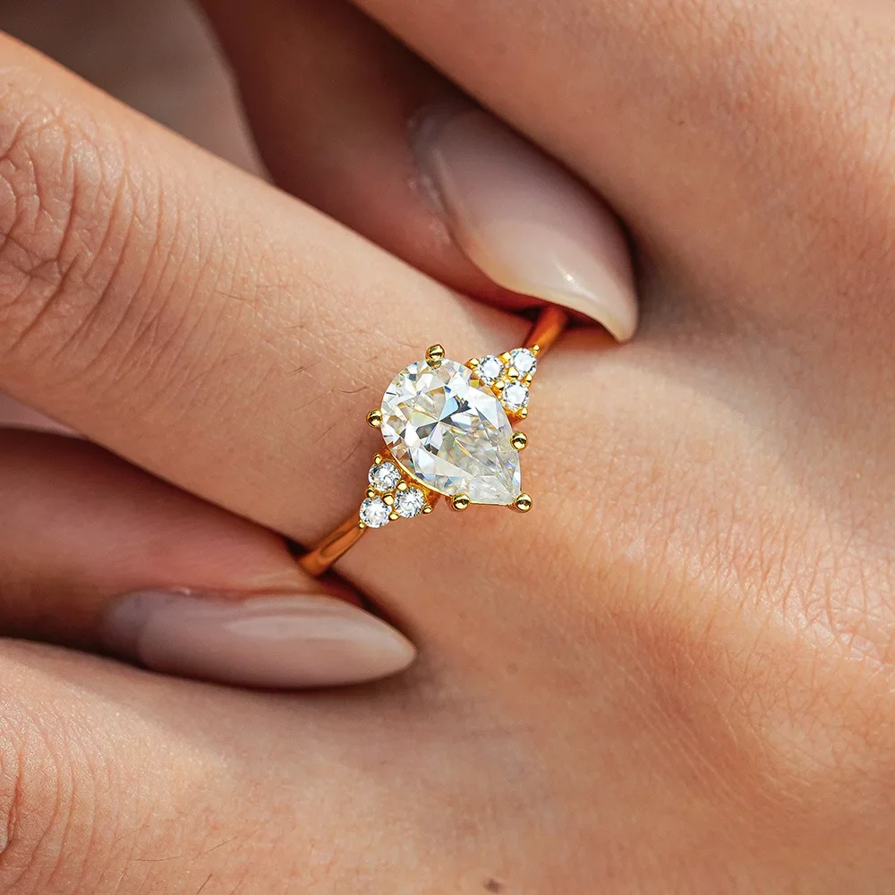 Bagues de luxe en Moissanite goutte d'eau blanche de 1,5 ct pour femmes, bague de mariage plaquée or, bijoux et cadeau de saint-valentin