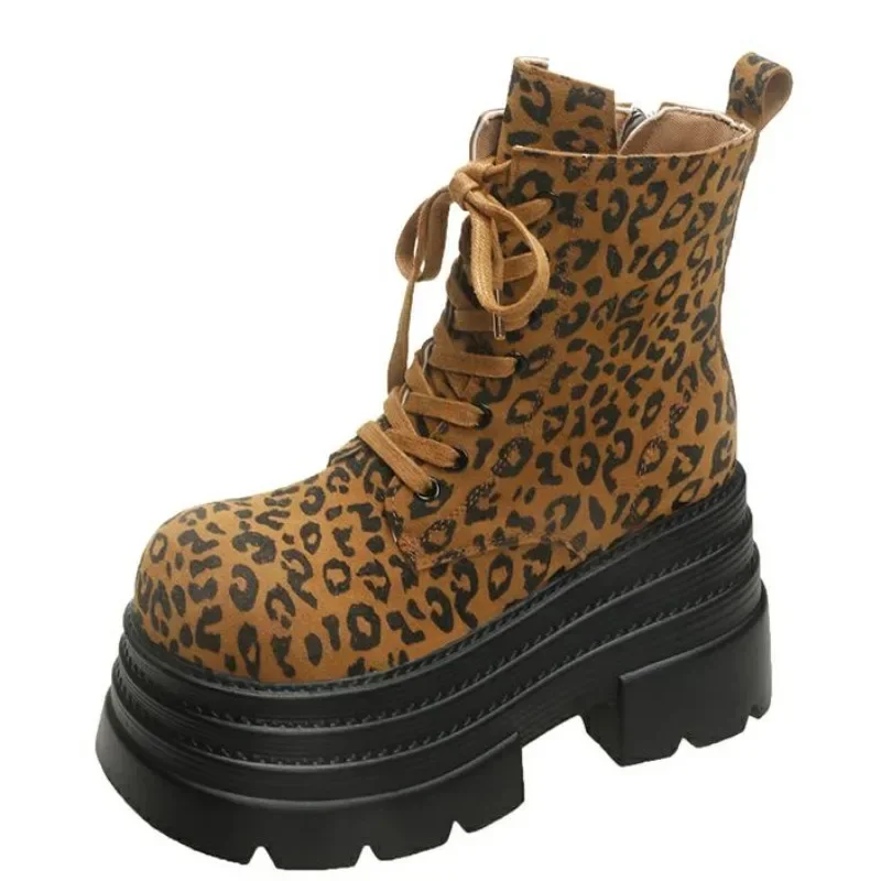 Botines de plataforma alta de 10CM para Mujer, Botas de moto con tacón de leopardo, zapatillas gruesas con cordones, Botas cortas góticas de tendencia para invierno