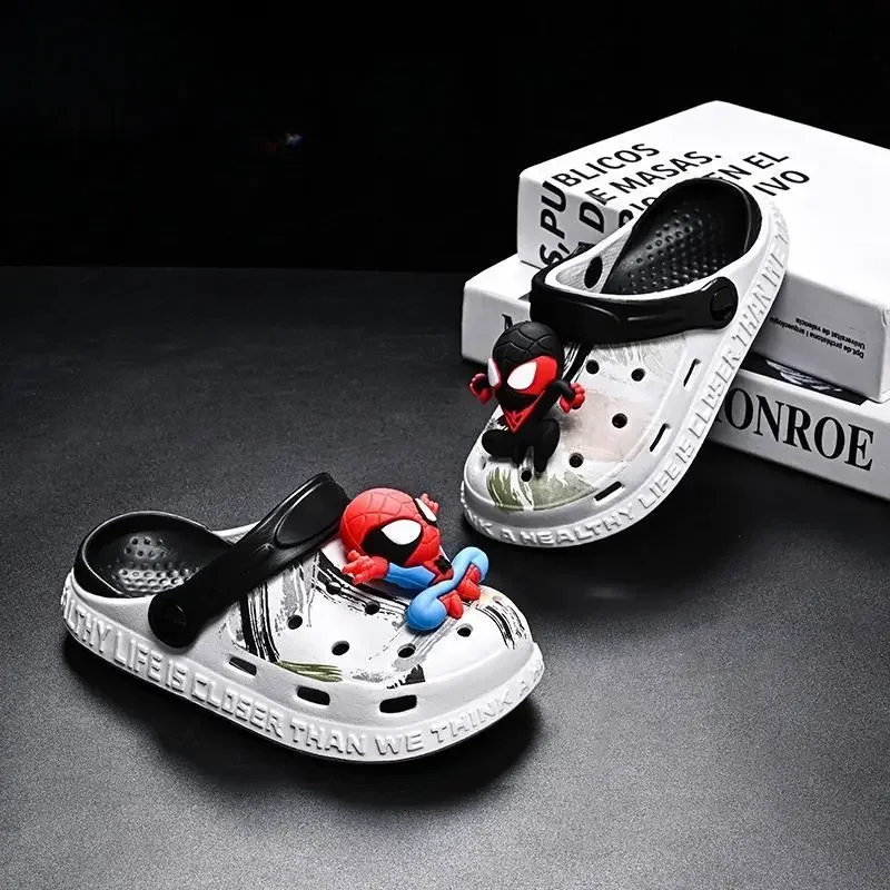 

Marvel Children's Spider-Man Home Sandals Boys' Non-Slip Soft Soled Beach Slippers Middle-aged and Large Children's Outer Shoes