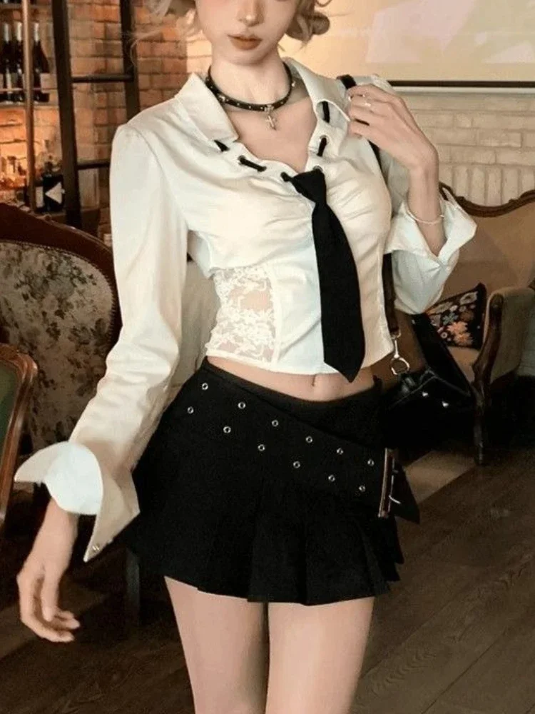 Set Rok 2 Potong Kasual Korea Kaus Crop Top Y2k Wanita + Rok Kue Mini Pakaian Vintage Amerika 2000S Pakaian Ramping Seksi