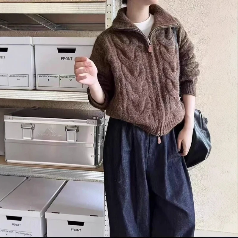 Зима 2025 года, новый ленивый стиль, жареное тесто, скручивание, дизайн, однотонный теплый свитер на молнии, пальто