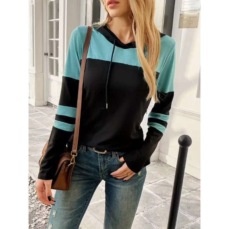 เสื้อฮู้ดสไตล์ลำลองแบบใหม่สำหรับผู้หญิง ฤดูใบไม้ผลิและฤดูใบไม้ร่วง สไตล์ยุโรปและอเมริกา แฟชั่นสีสันตัดต่อแบบแพทช์เวิร์ค