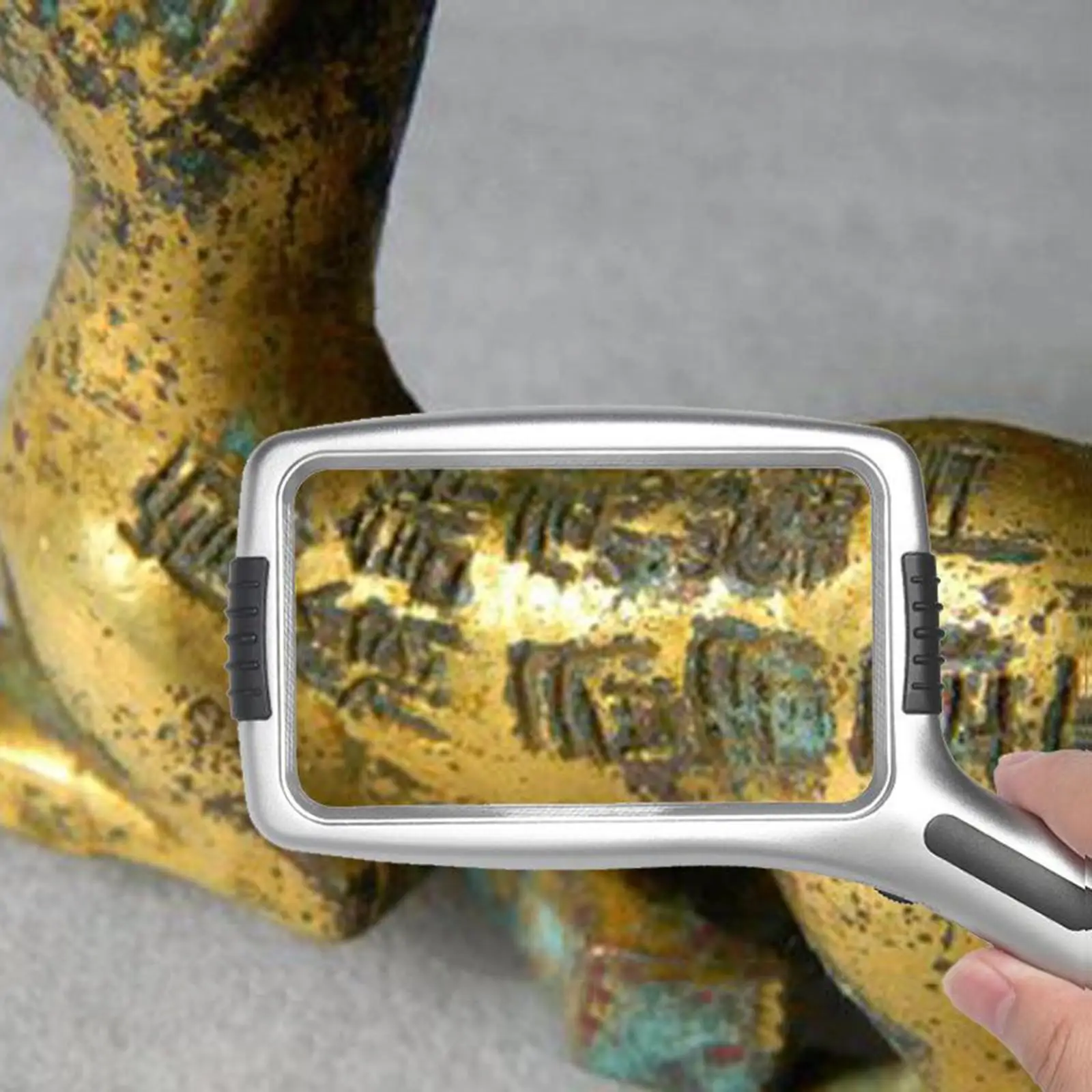 

Ручное увеличительное стекло и 10 светодиодных бусин для ремонта пожилых людей