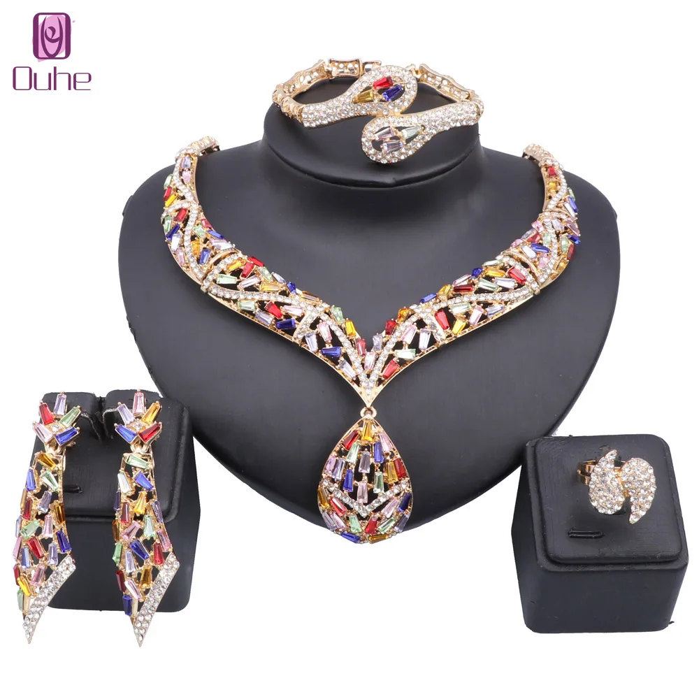 

Luxury Dubai Gold Color Jewelry Set Italy Elegant Women Crystal Necklace Earrings Ring Bracelet Bride Wedding Party Accessories