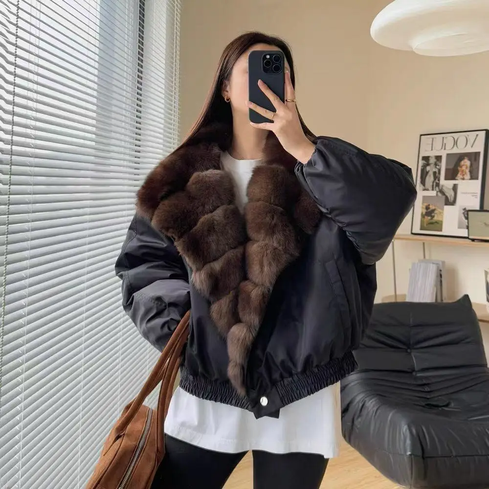 سترة نسائية لخريف وشتاء 2025 90% سترة بيضاء مبطنة من فراء الثعلب الطبيعي الكبير معطف نسائي قصير من الريش منتفخ #6