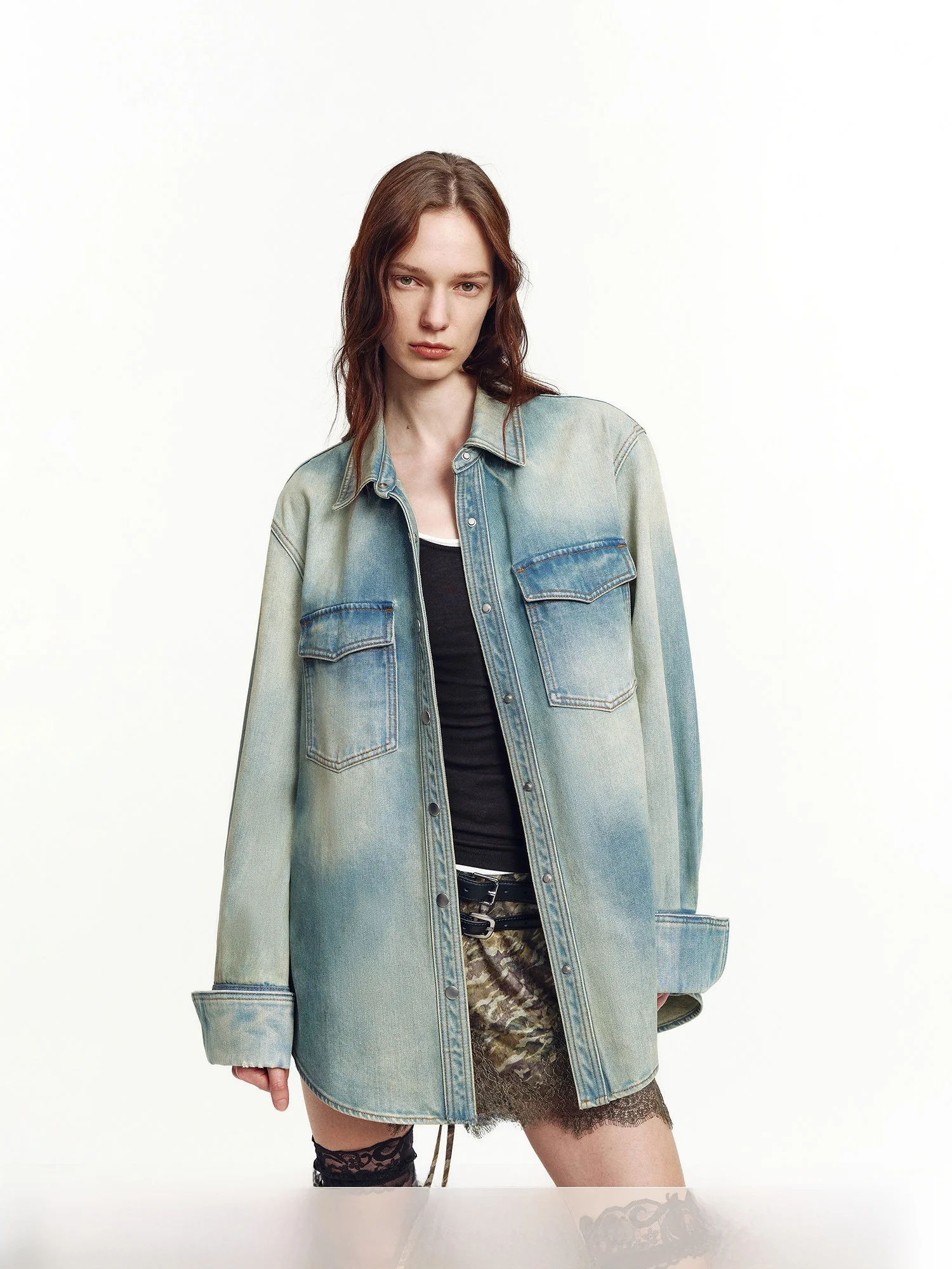 

Pure Cotton Long Sleeve Loose Fit Women's Denim Shirt Casual Vintage Style Button Pocket Detail Cotton Shirt for Autumn