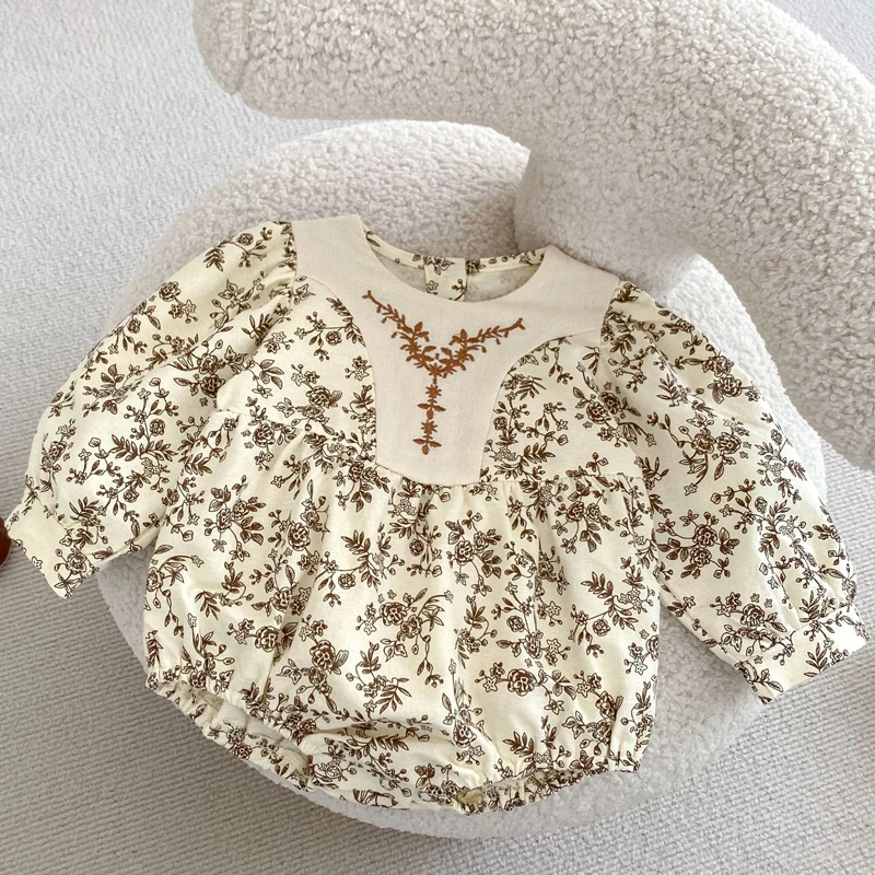 

New autumn baby clothing, 0-2 year old female baby, printed patchwork jumpsuit, triangle jumpsuit, crawling suit