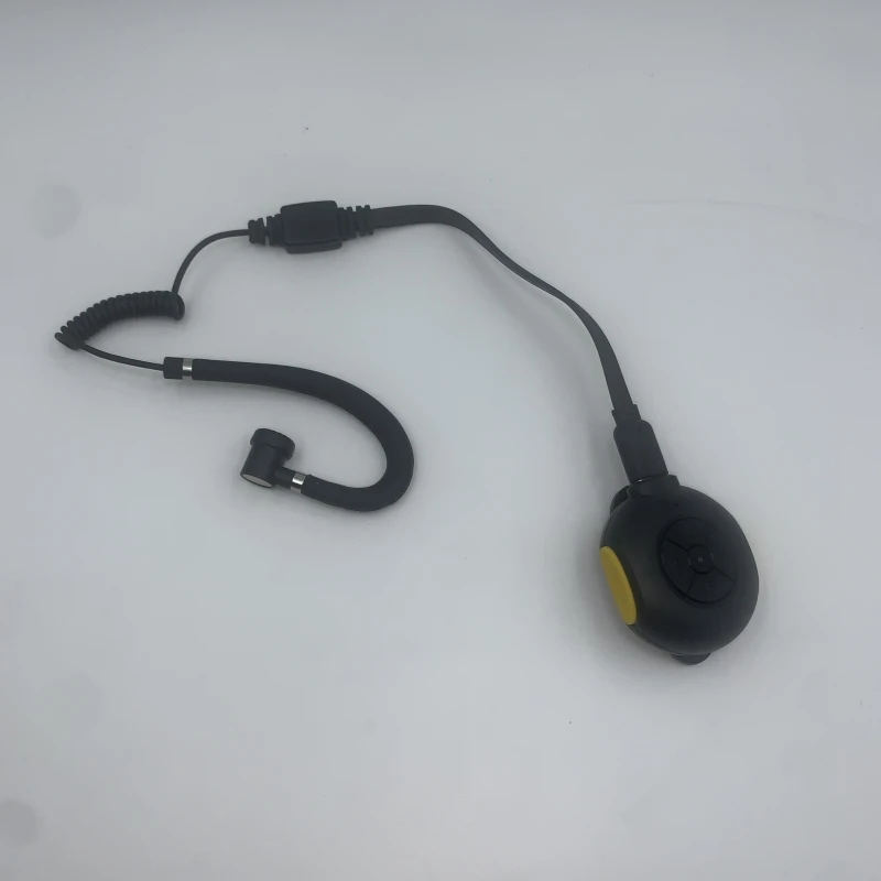 1Pcs Earhook Type Mini Walkie Talkie  25CH 0.5W UHF 400-480Mhz  Two way radio