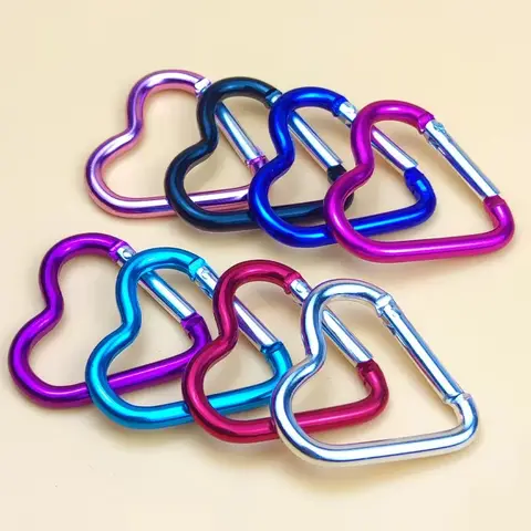 하트 모양의 금속 키 체인 야외 스포츠 Carabiner 등산 캠핑 열쇠 고리 버클 멀티 여행 키트 후크 교수형 열쇠 고리