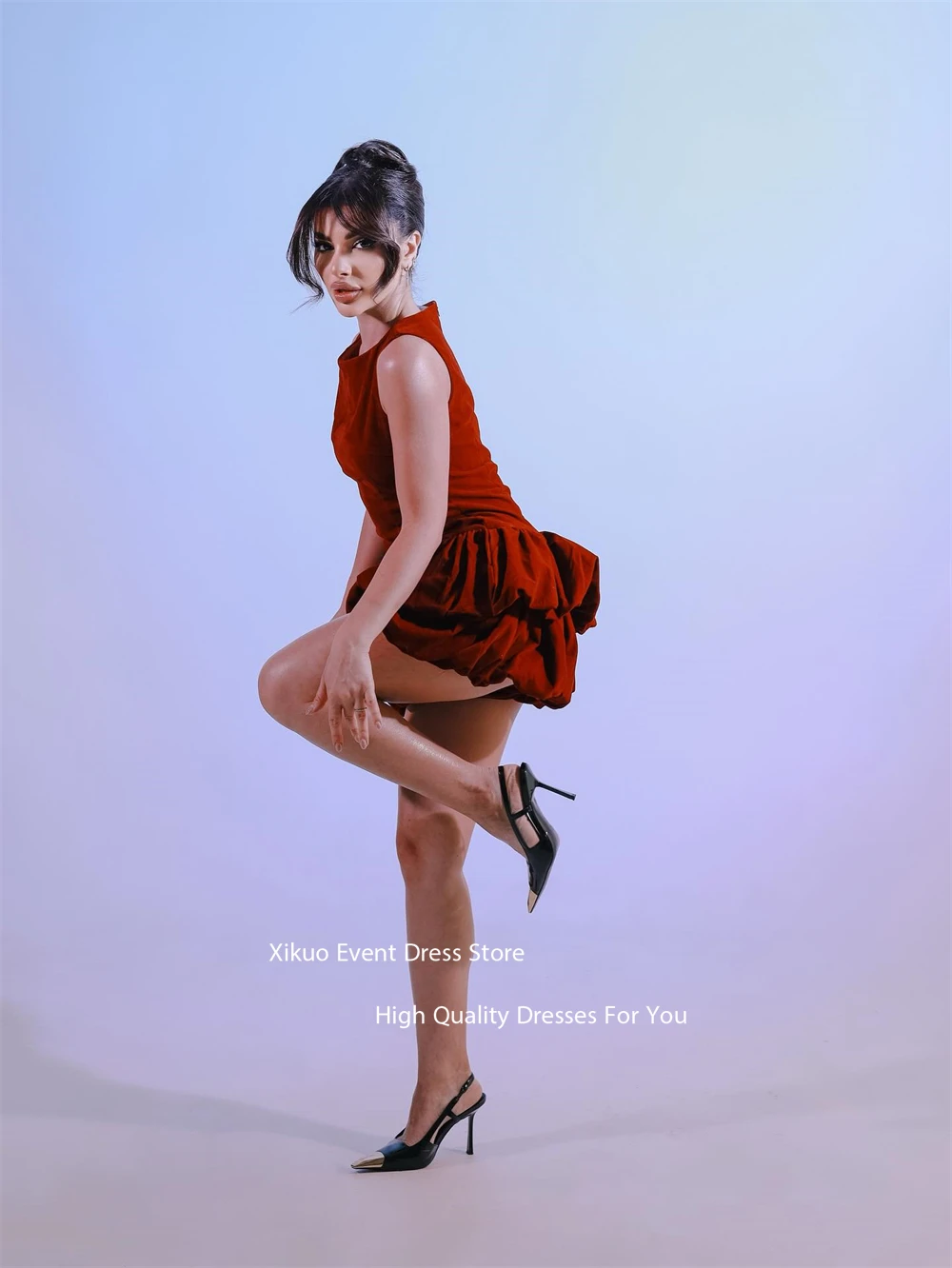 Xikuo elegante sem mangas vestido de baile acima do joelho sob medida ocasião vestidos de noite veludo decote redondo vestidos de noite personalizados