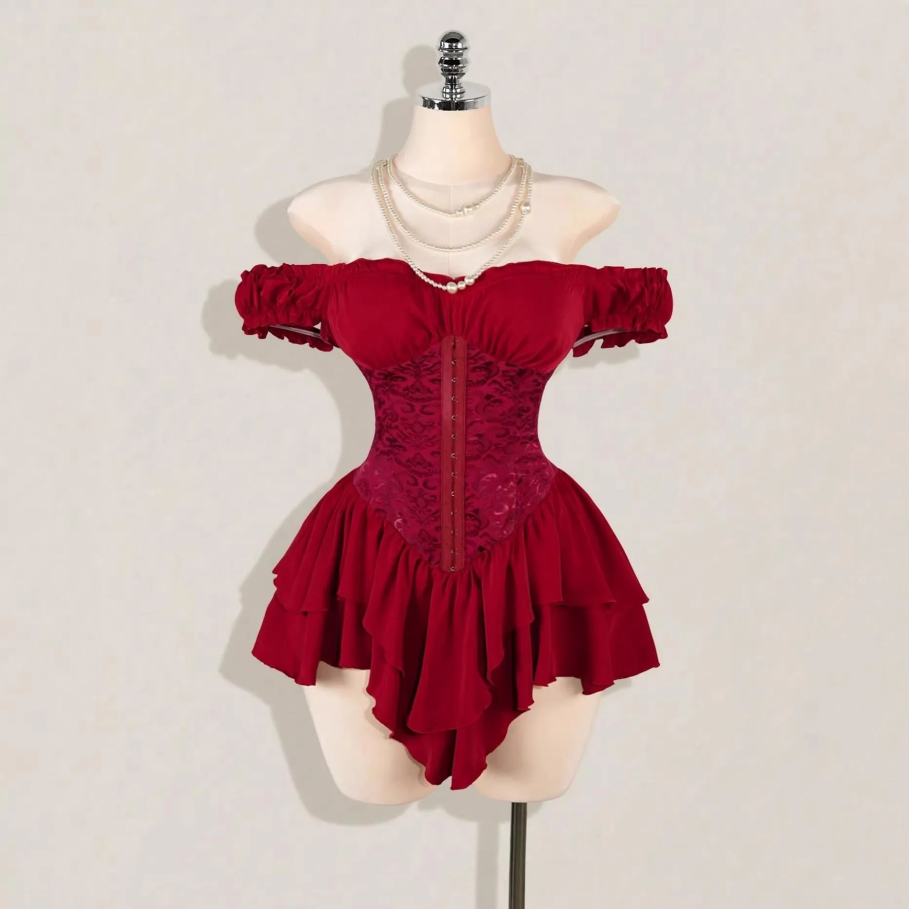 

Jacquard Splicing Pleated Ruffle Edge Off-the-shoulder Multi-layer Ruffle Edge Hem A-word Chiffon Mini Dress